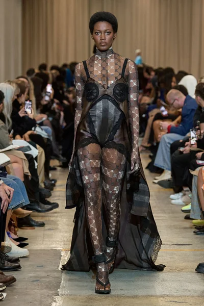 Look 65